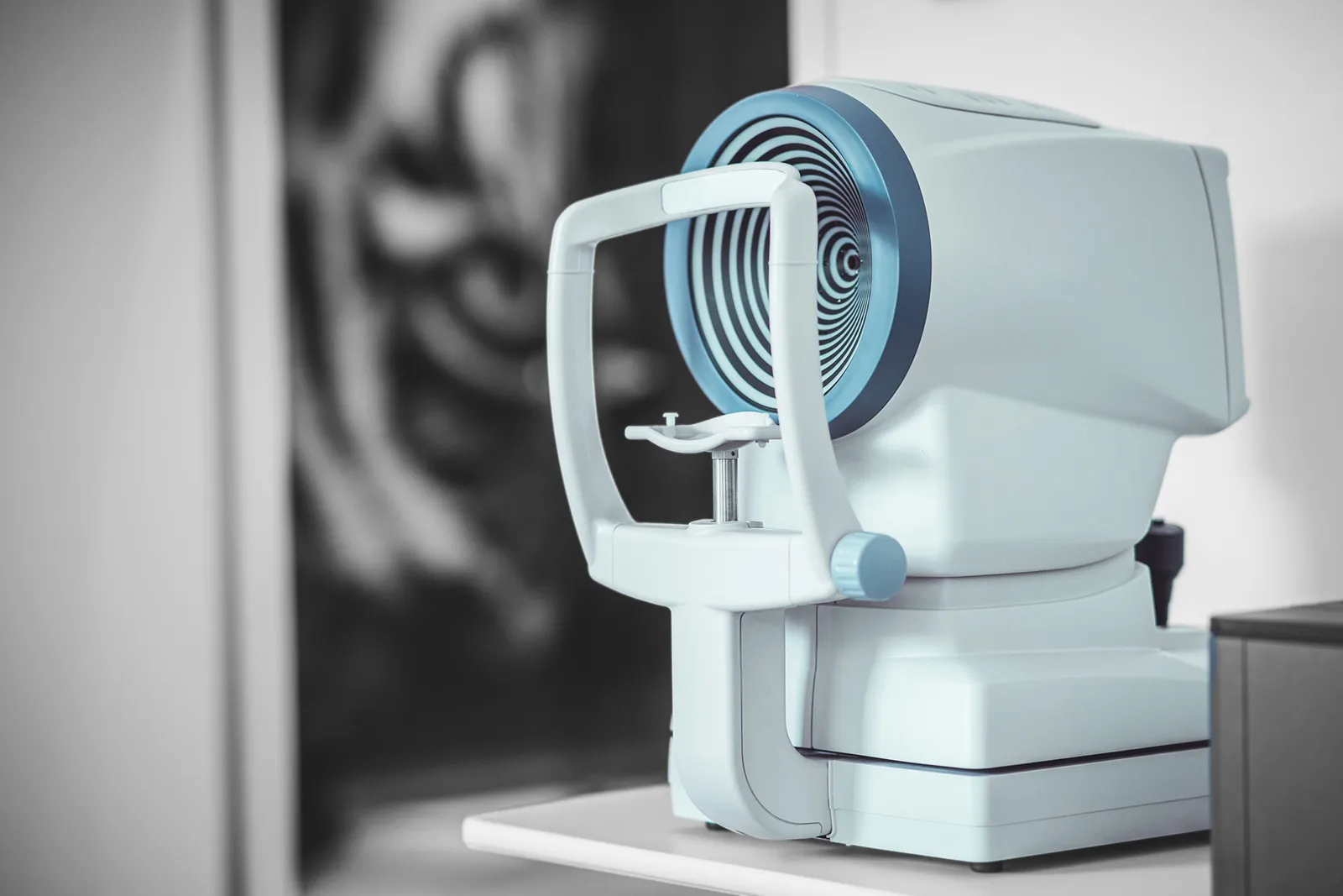 A corneal topographer used to map the shape of the front of the eye